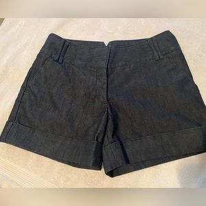 Express denim dress shorts size 4